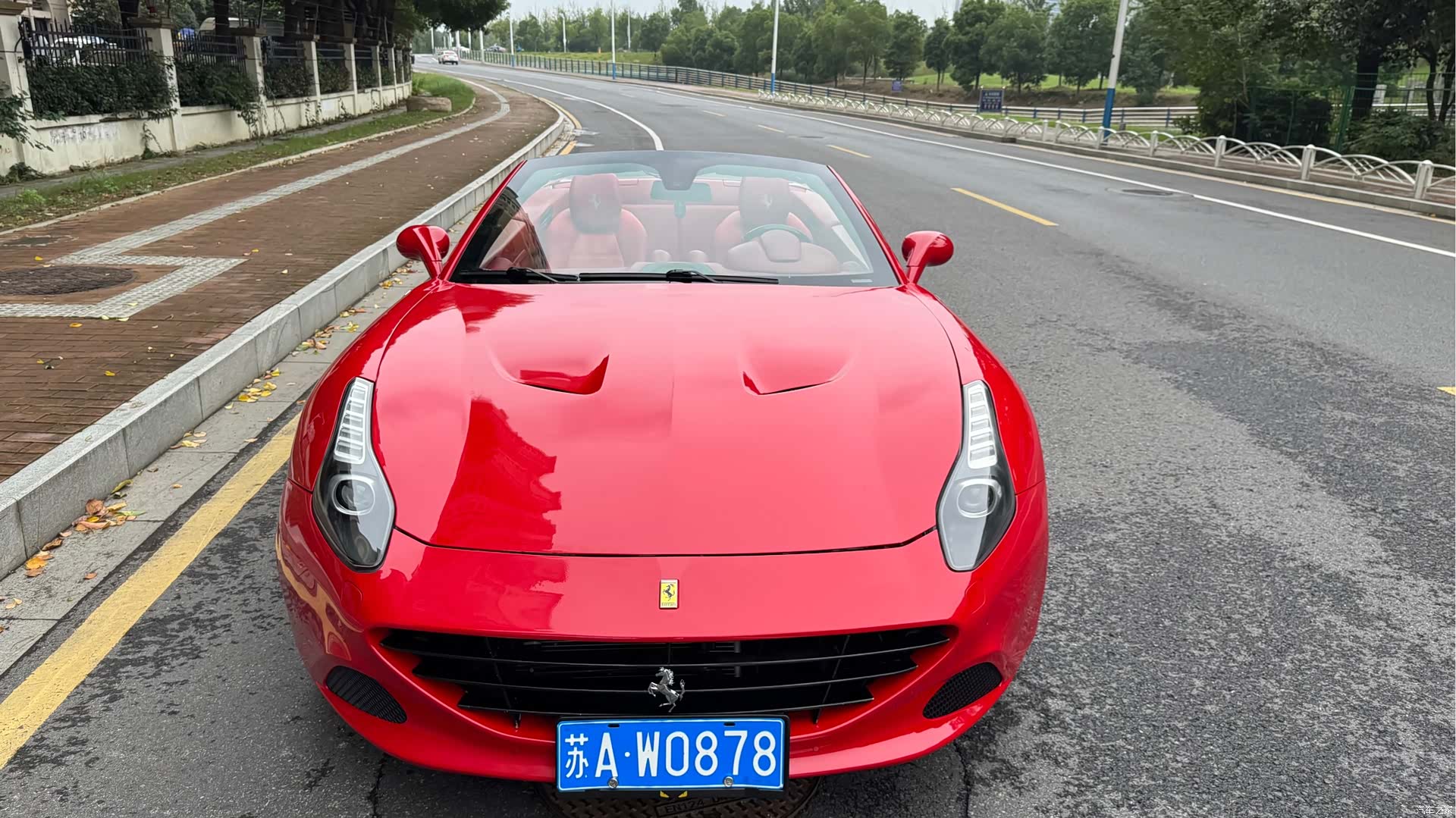 Ferrari California, 2011 13