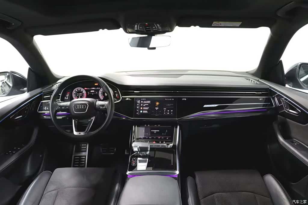 Audi Q8, 2021 10