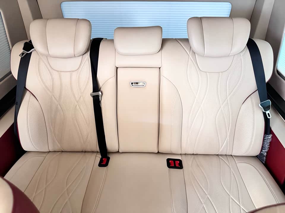 Toyota HIACE Toyota HIACE