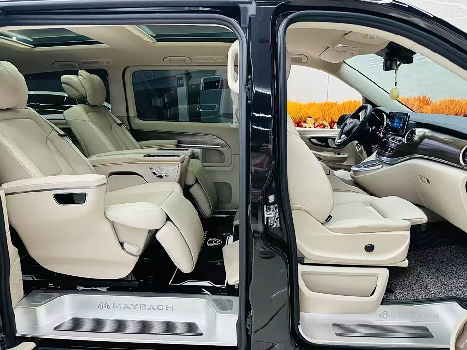 Mercedes-Benz V-class