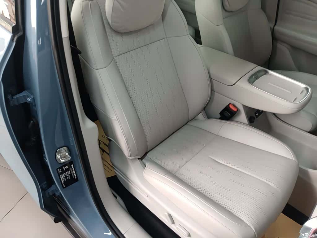 Leapmotor B10, 2025 25