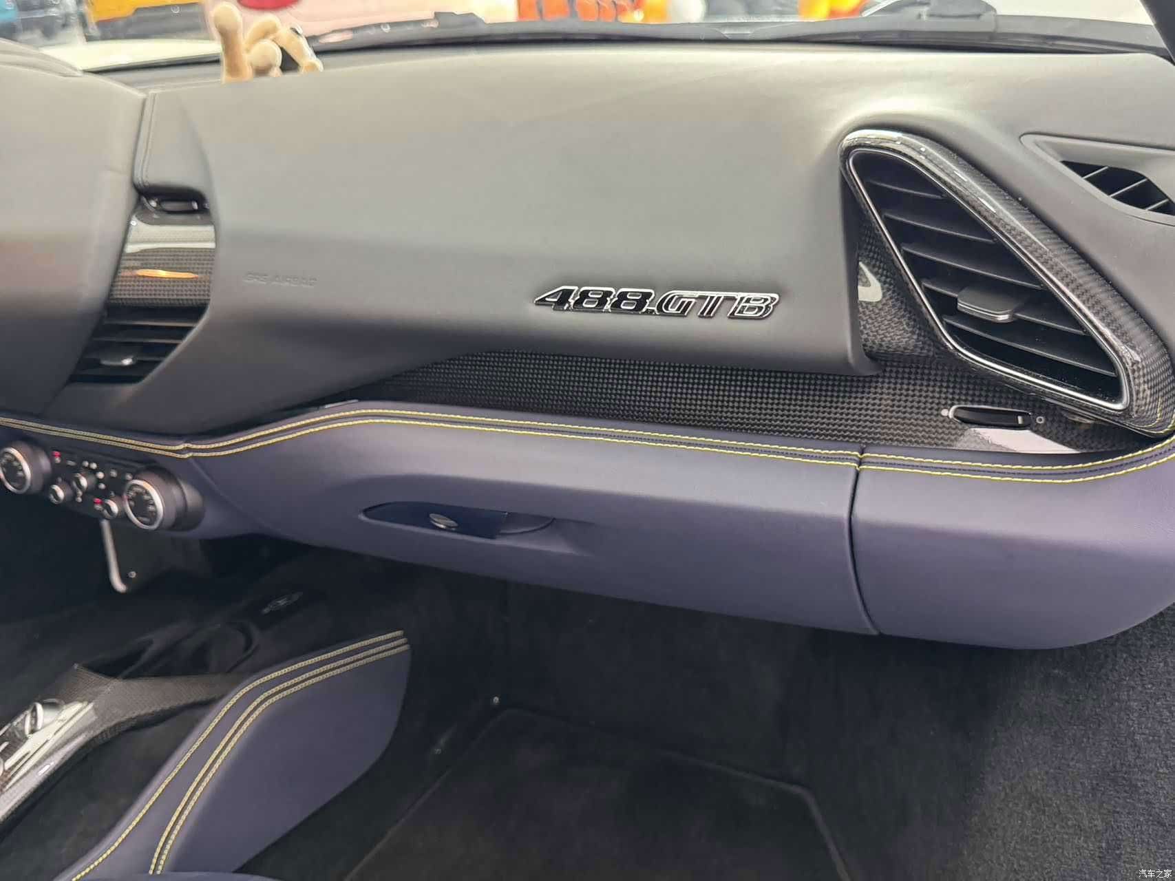 Ferrari 488, 2019 26