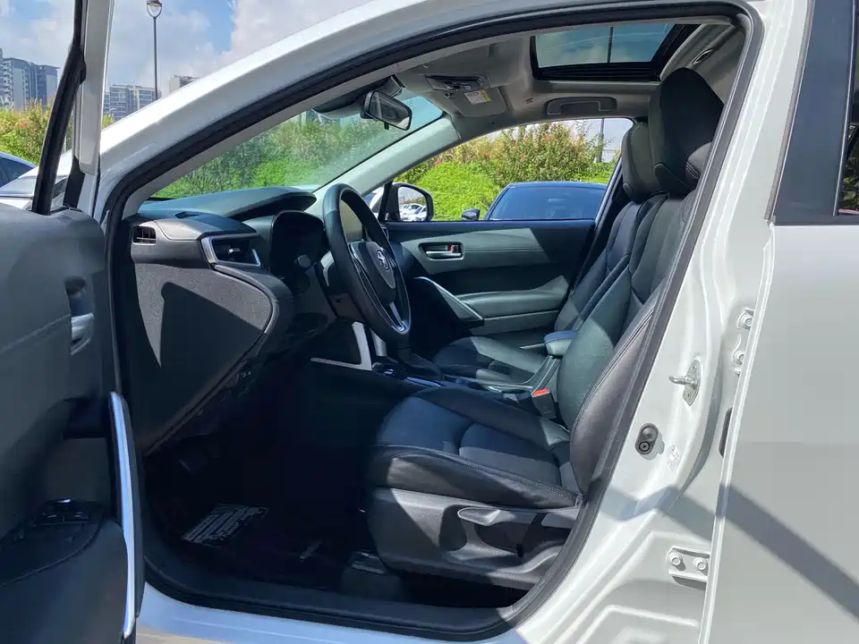 Toyota Corolla Sharp amplifier