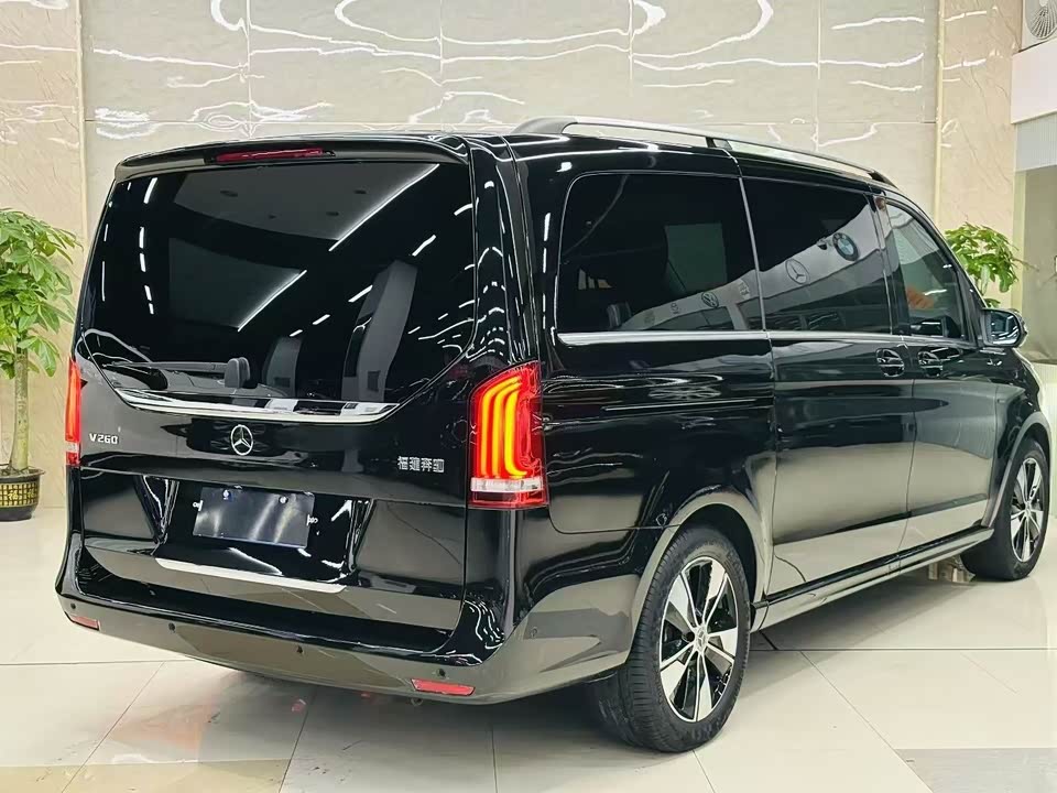 Mercedes-Benz V-class