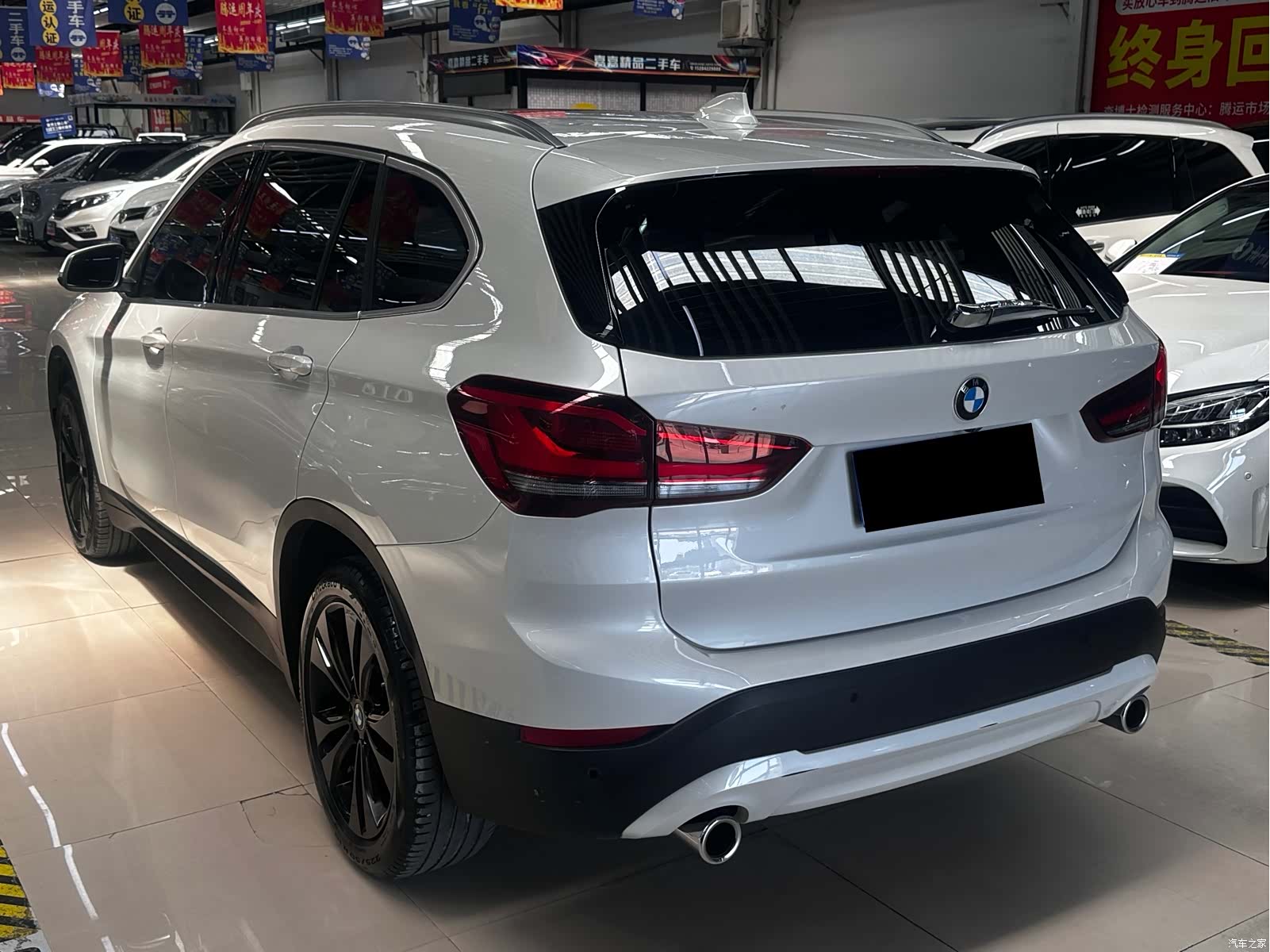 BMW X1, 2020 все фото