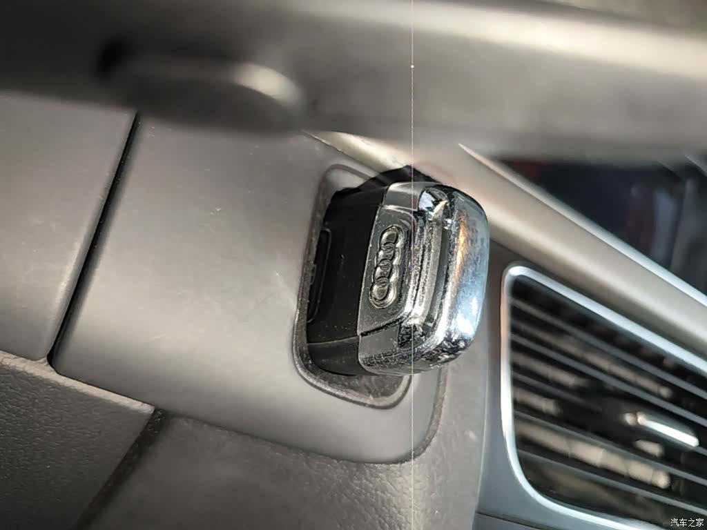 Audi A4L, 2014 9