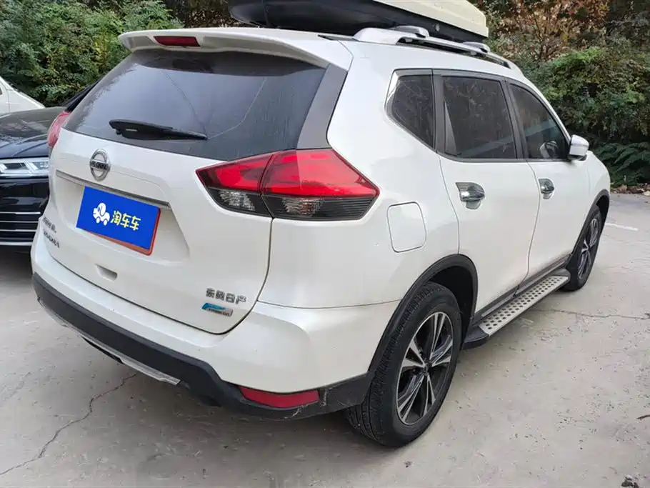Nissan Qijun