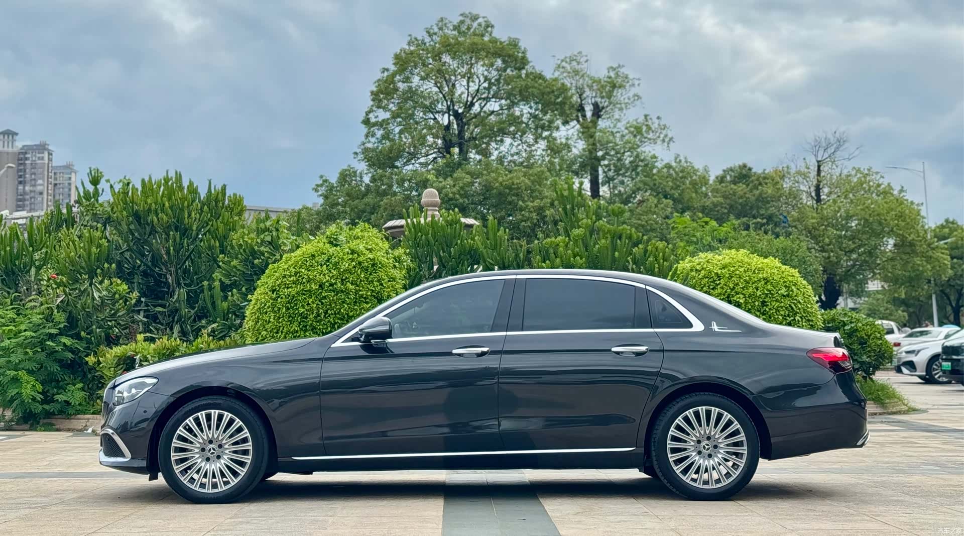 Mercedes-Benz E-Class, 2023 9