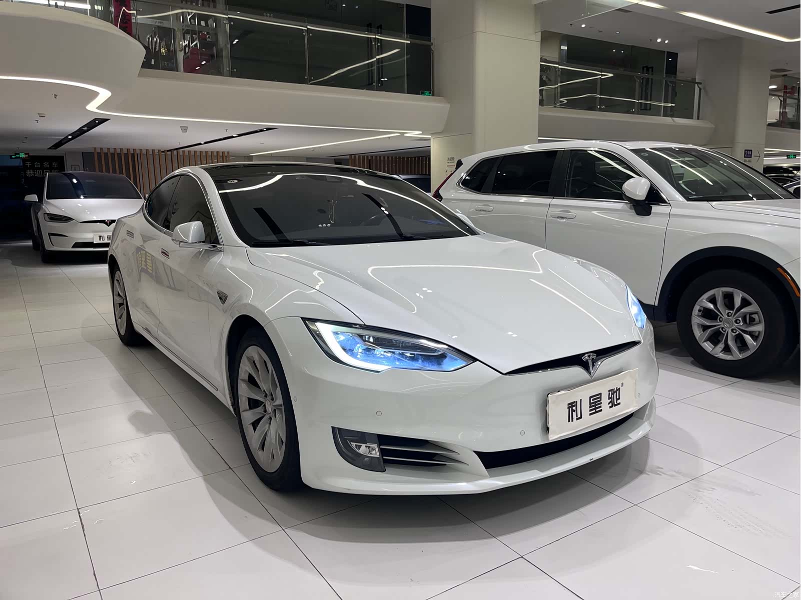 Tesla Model S, 2016 2