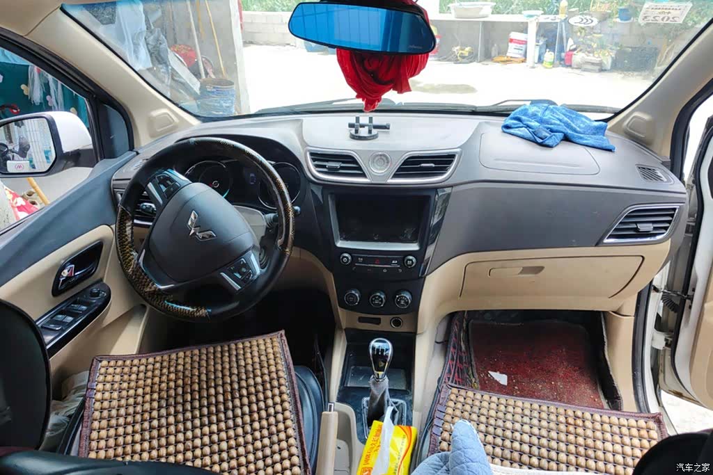 Wuling Hongguang, 2017 12