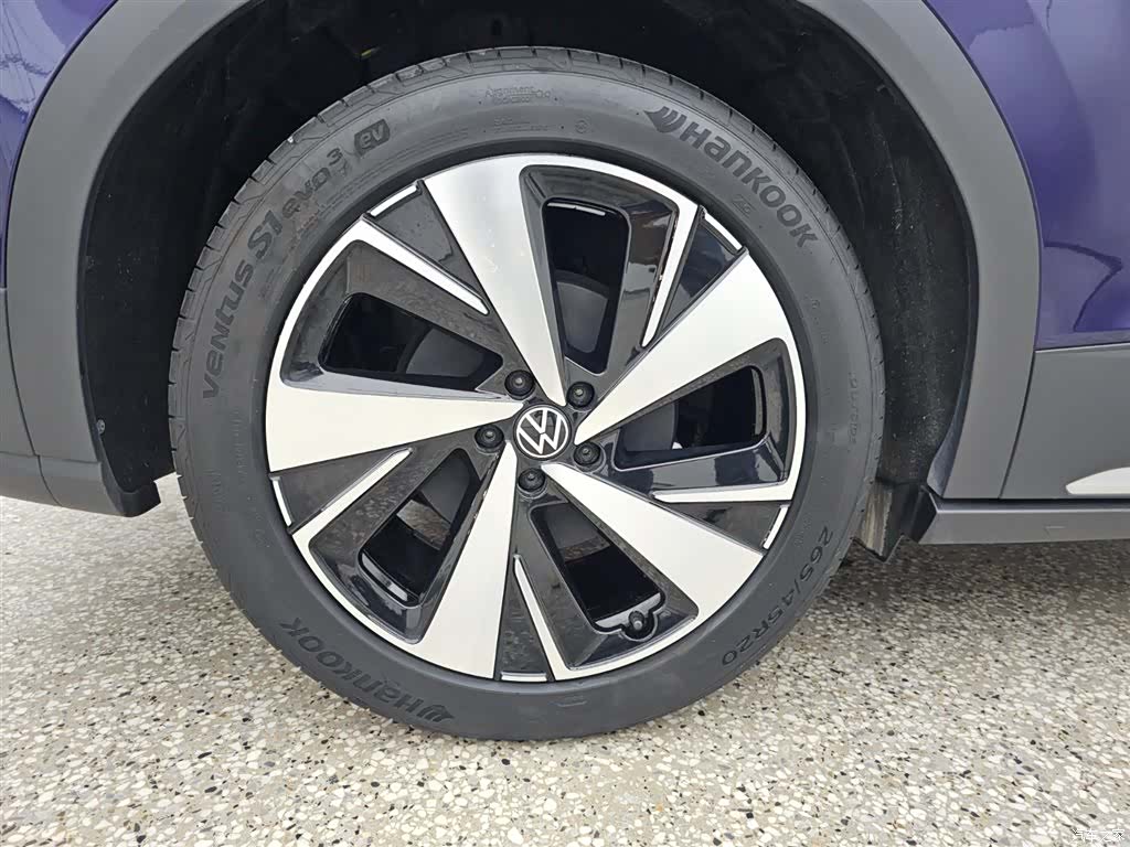 Volkswagen ID.6, 2022 6