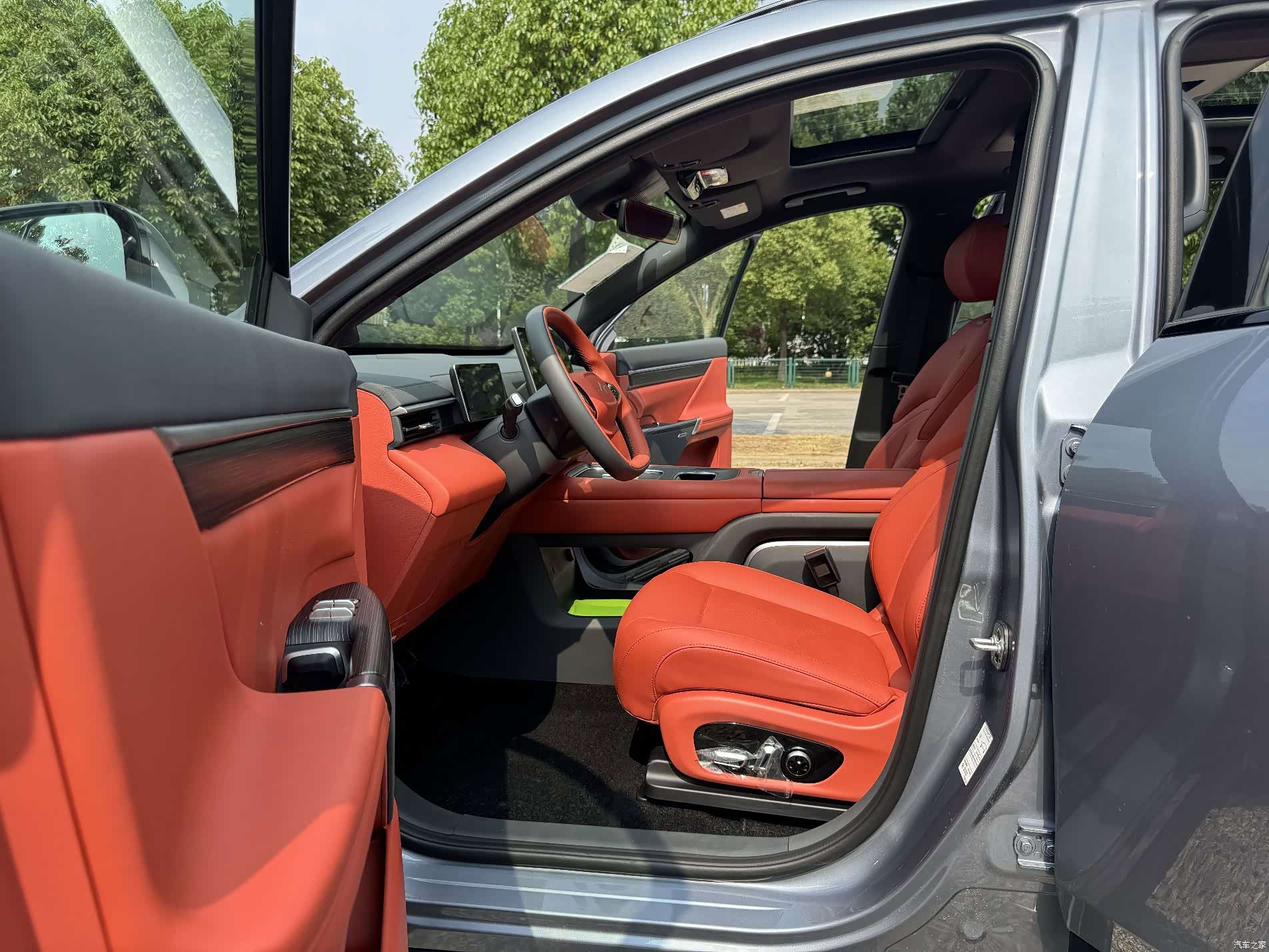 DongFeng eπ008, 2025 все фото