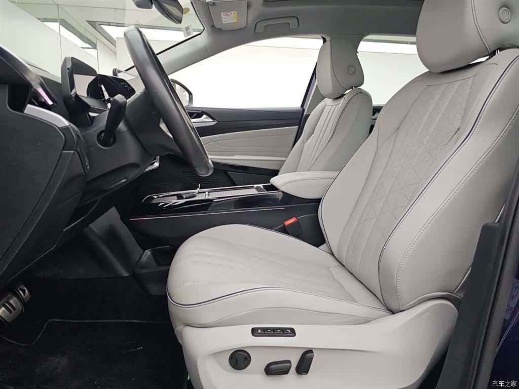 Volkswagen ID.6, 2022 9