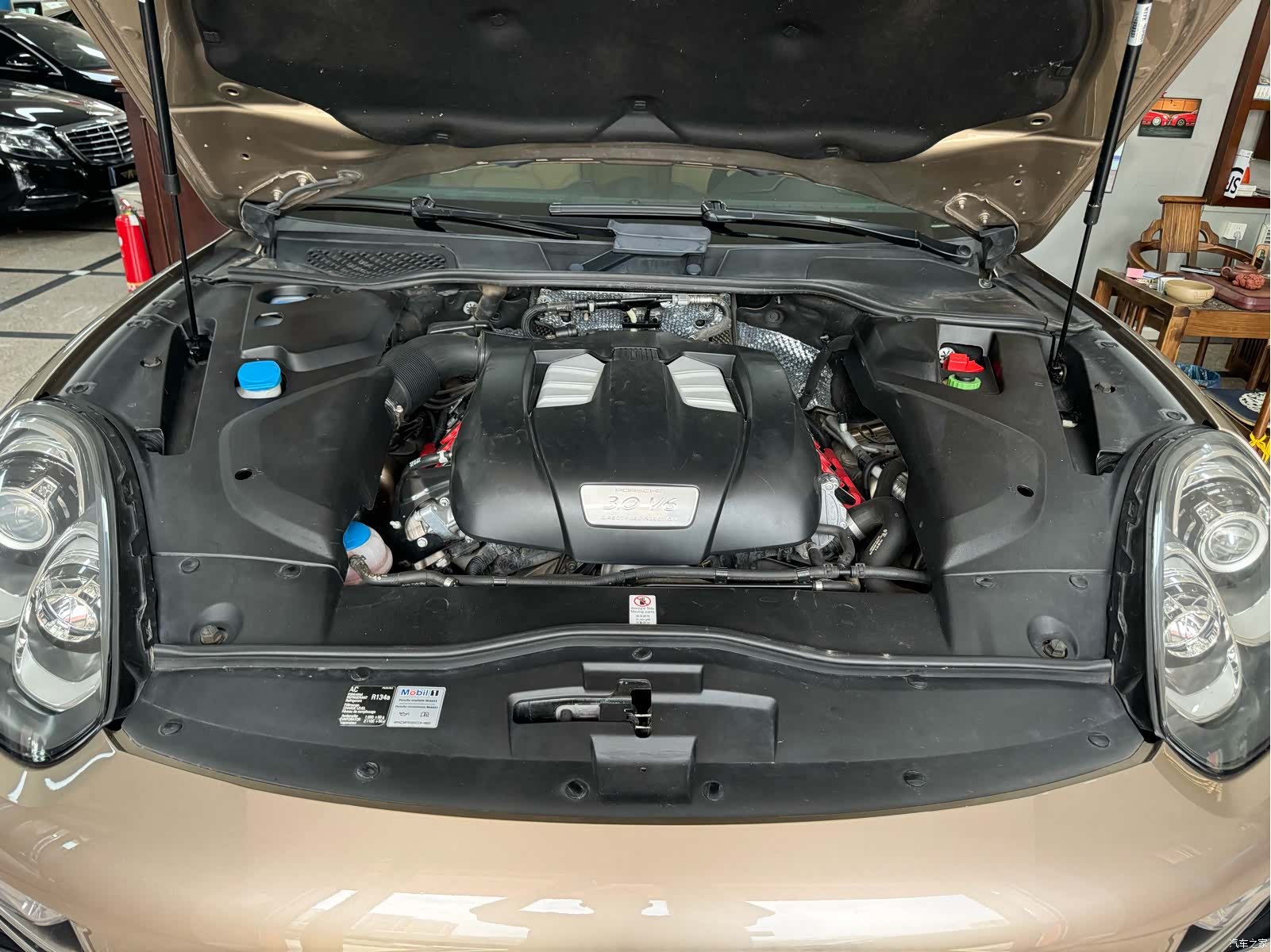Porsche Cayenne, 2015 9