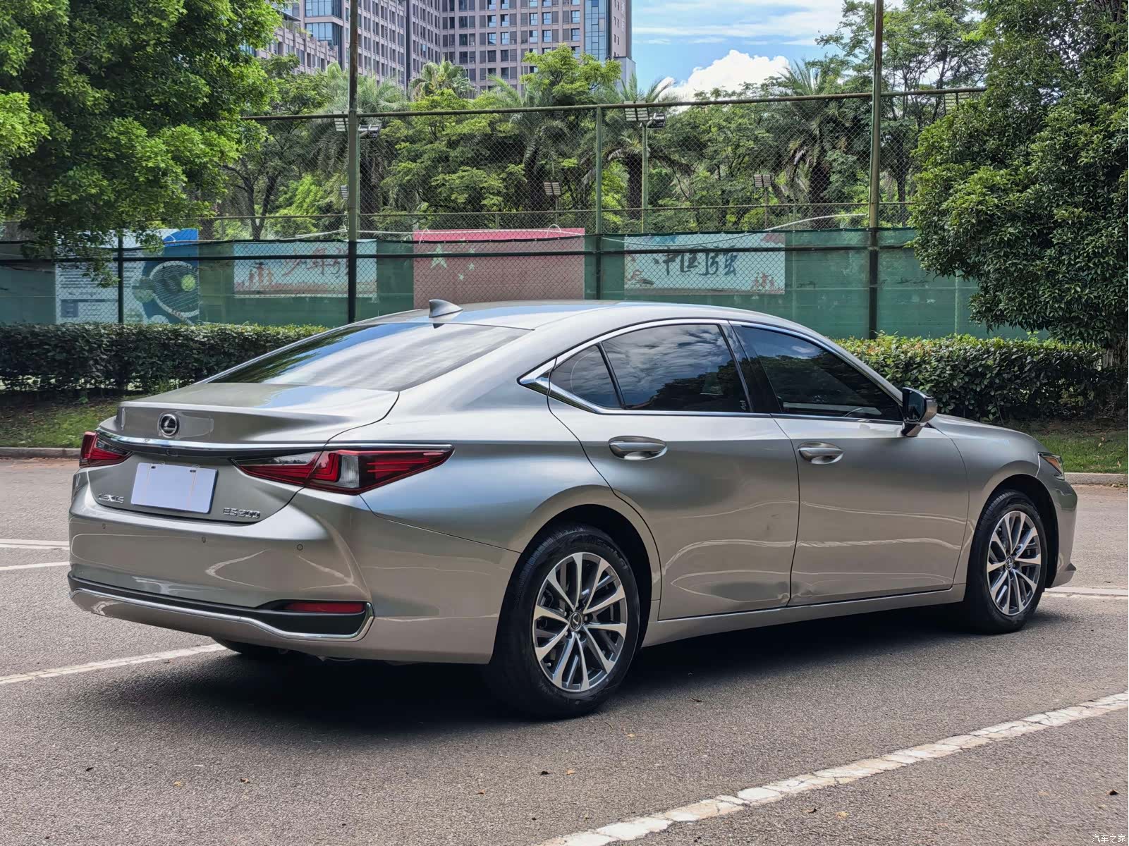 Lexus ES, 2024 7