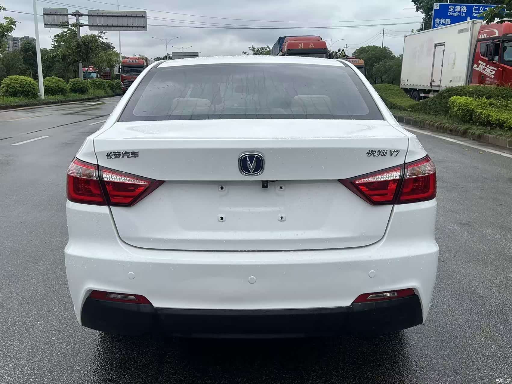 Changan V7, 2017 6