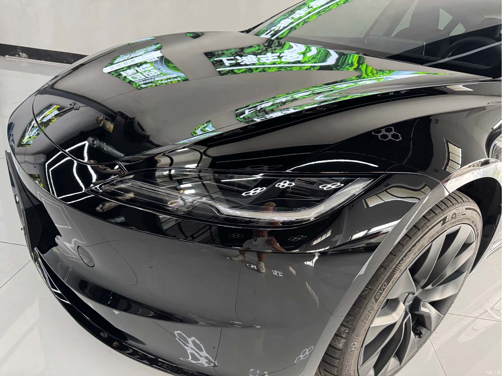 Tesla Model 3, 2025 8