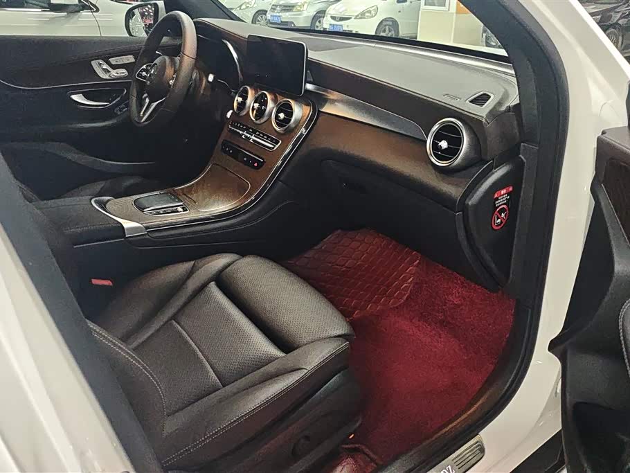 Mercedes-Benz GLC Mercedes-Benz GLC
