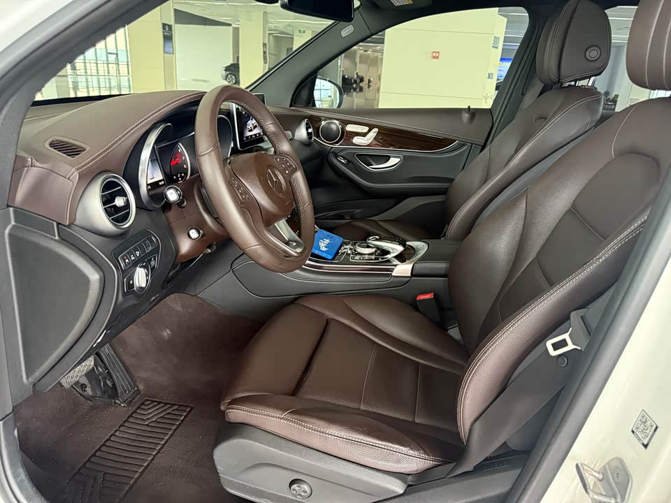 Mercedes-Benz GLC Mercedes-Benz GLC