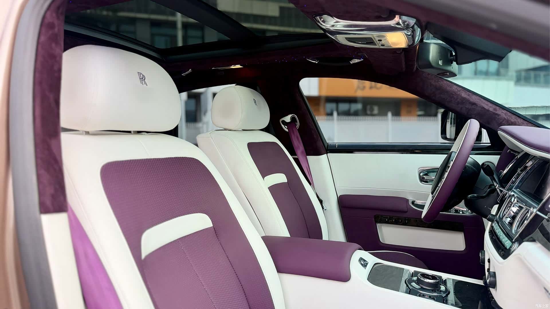 Rolls-Royce Ghost, 2011 9