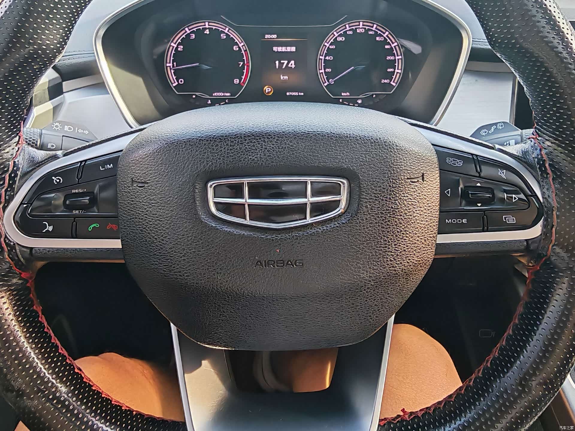 Geely Coolray, 2020 15