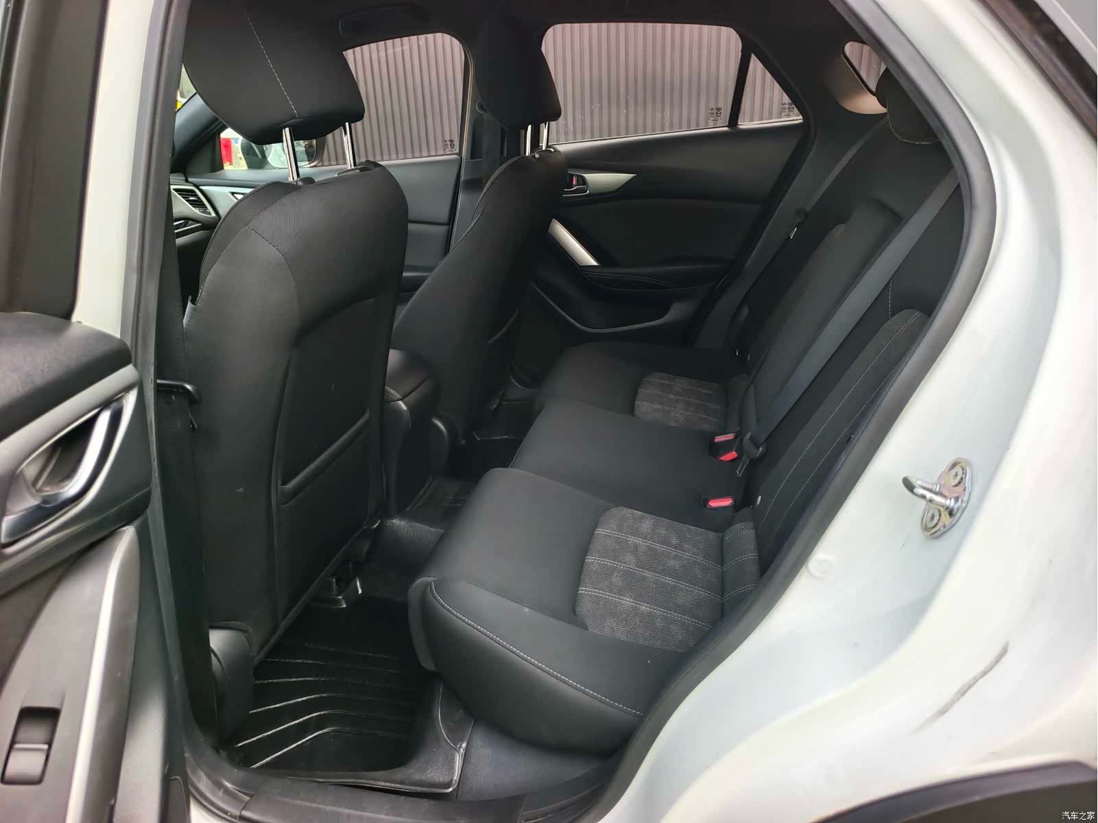 Mazda CX-4, 2017 8
