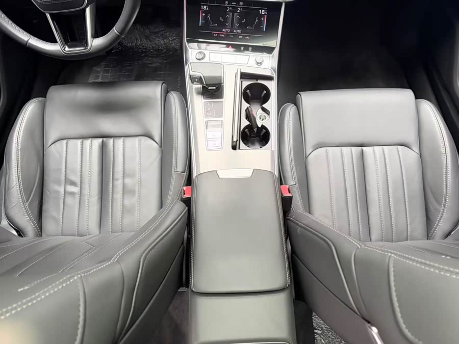 Audi A6L 2023, фото 15