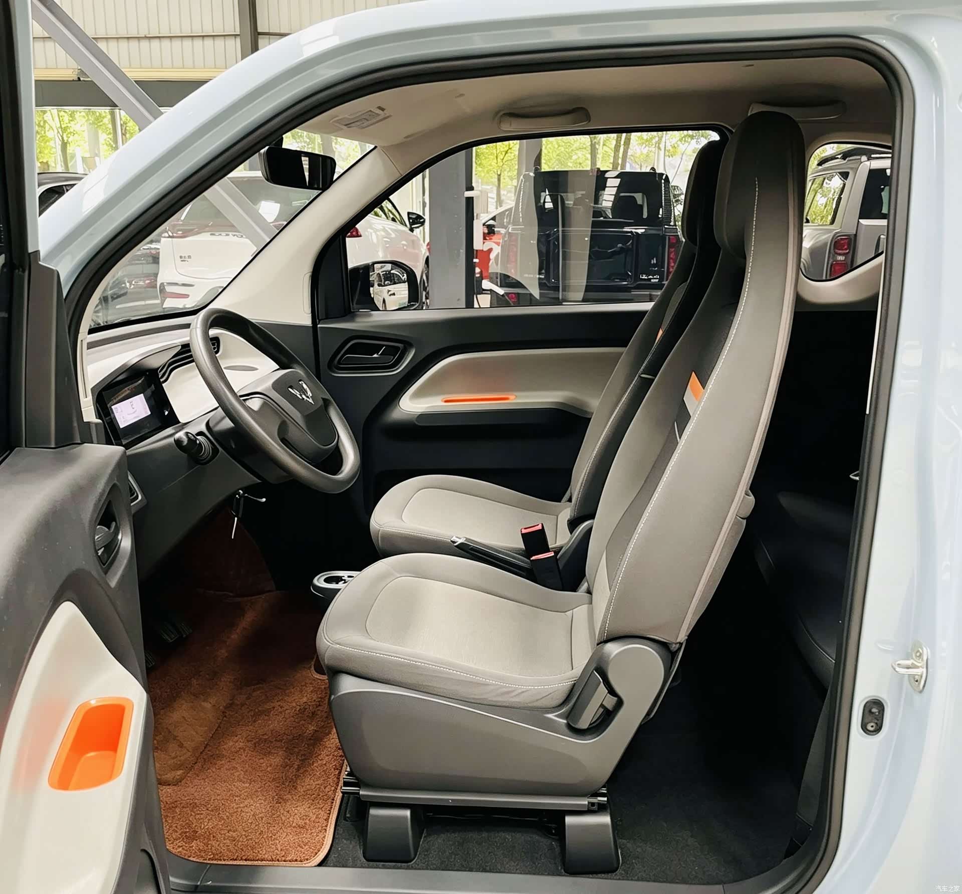 Wuling MINIEV, 2024 10