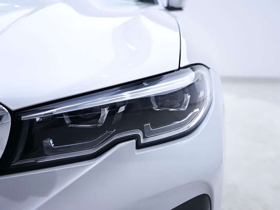 BMW 3 Series 2021, фото 9