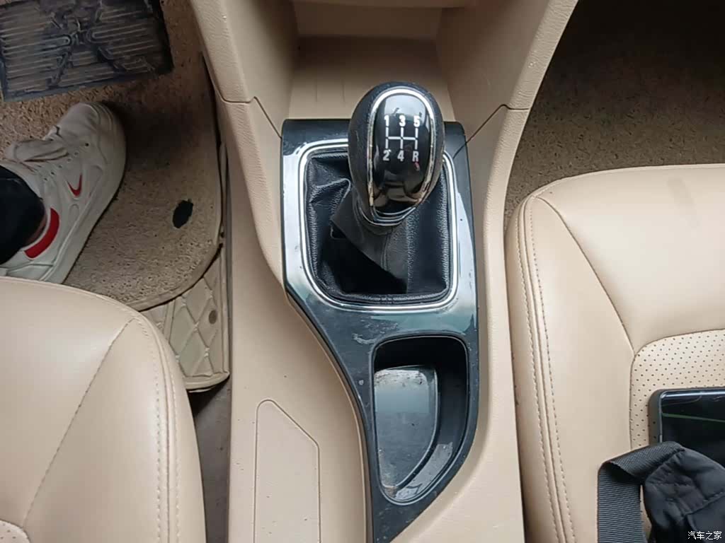 Wuling 730, 2018 14