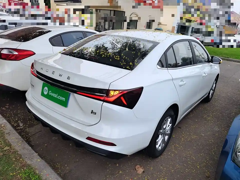 Roewe i5