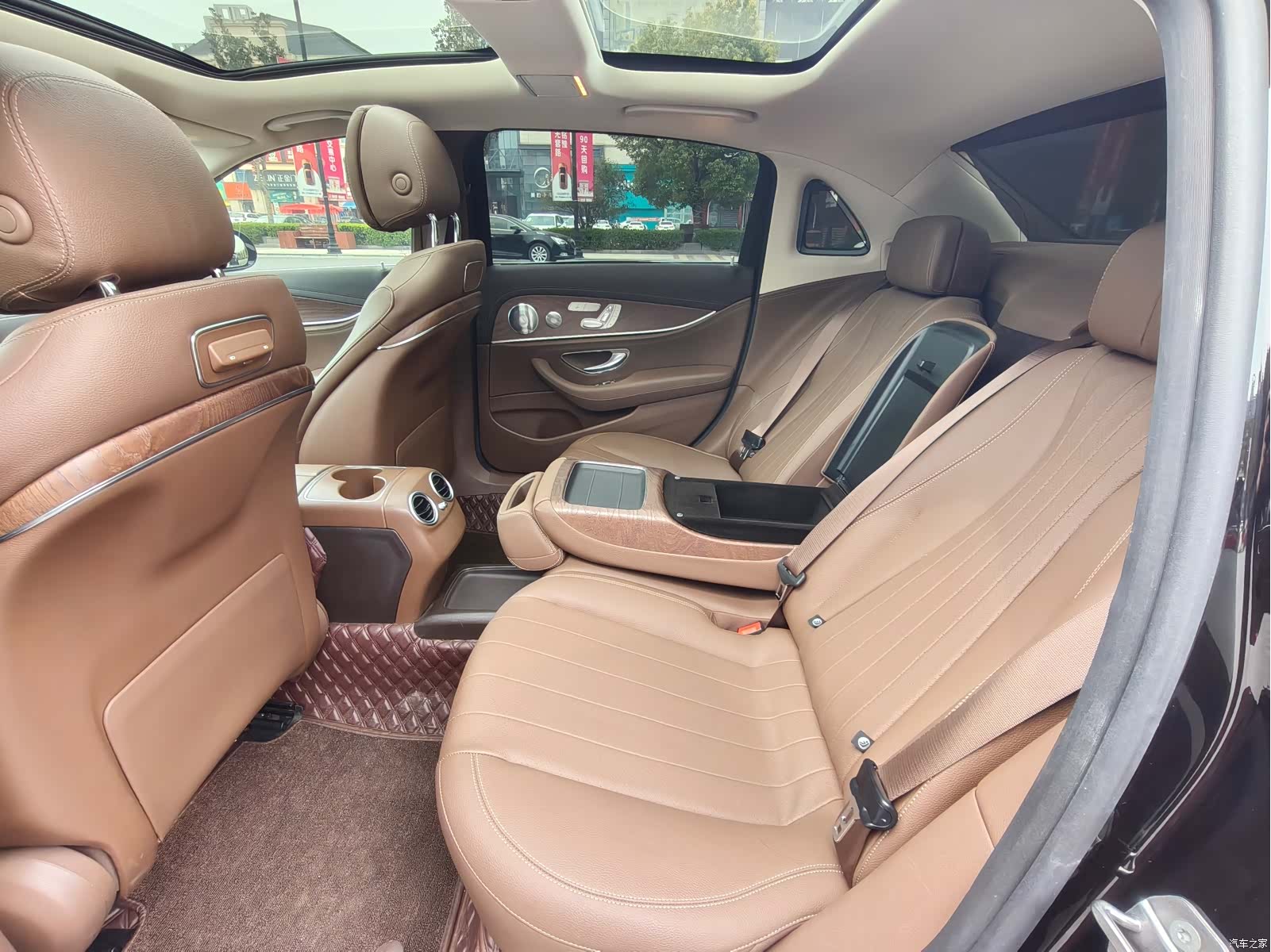Mercedes-Benz E-Class, 2020 все фото