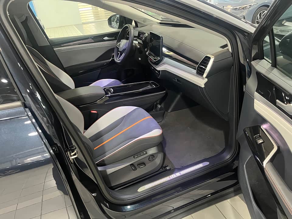 Volkswagen ID.6 CROZZ