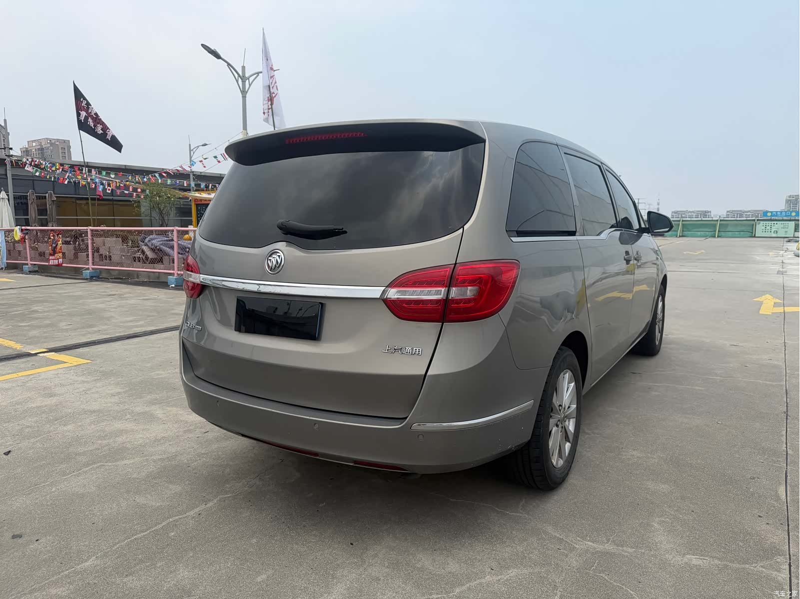 Buick GL8, 2018 все фото