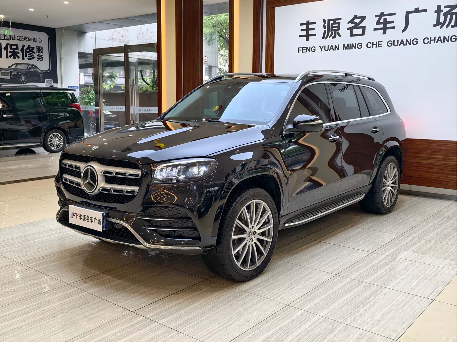 Mercedes-Benz GLS, 2022 1