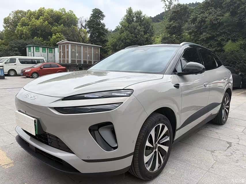 BYD HiAce, 2025 1