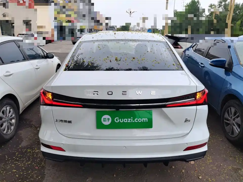 Roewe i5