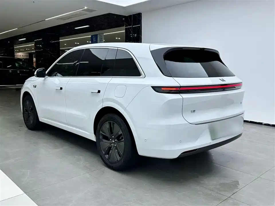 Li Auto Ideal L6