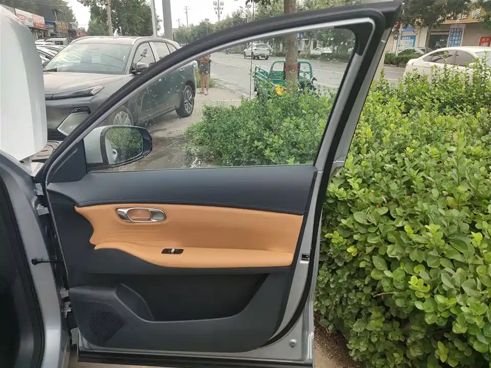 Geely Galaxy Galaxy Starship 7 EM-i