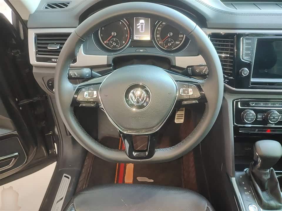 Volkswagen Tourang