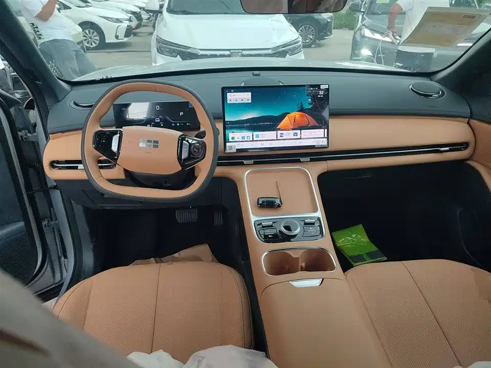 Geely Galaxy Galaxy Starship 7 EM-i