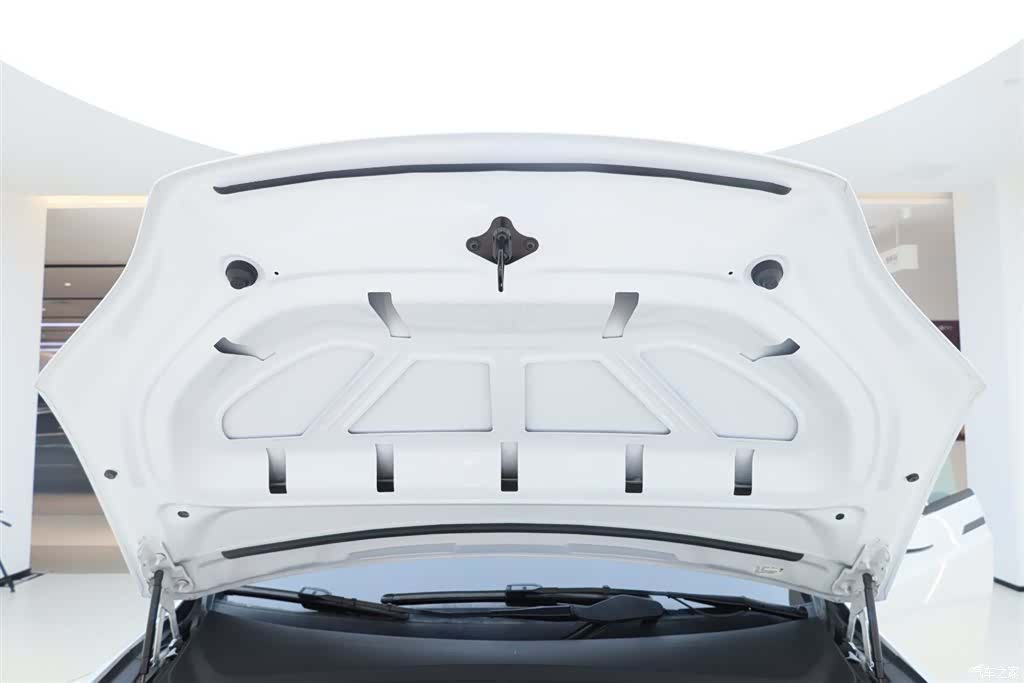 Tesla Model X, 2023 18