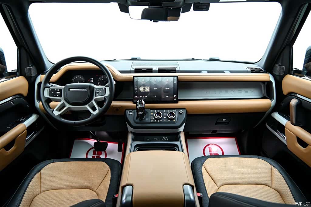 Land Rover Defender, 2024 14