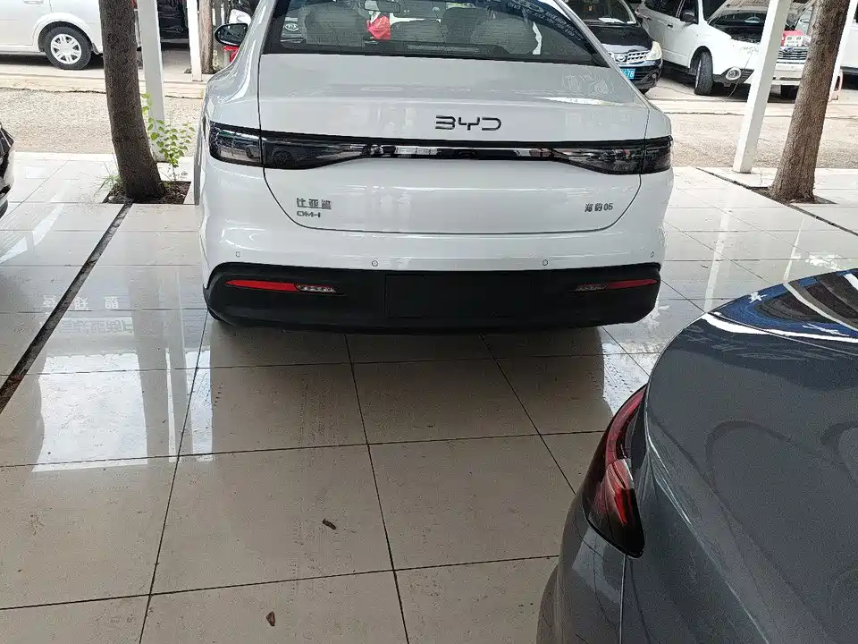 BYD Seal 05 DM-i