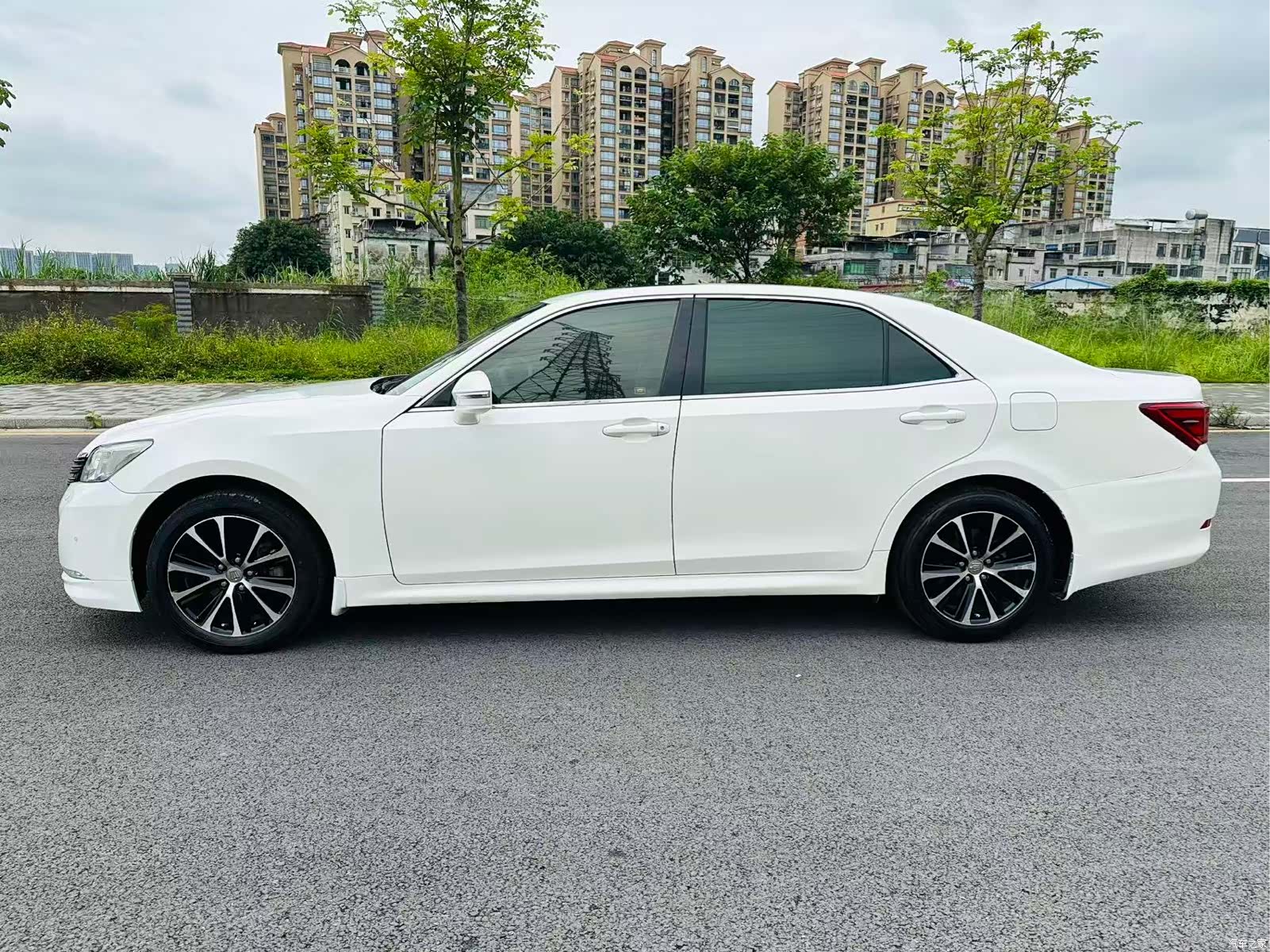 Toyota Crown, 2018 6