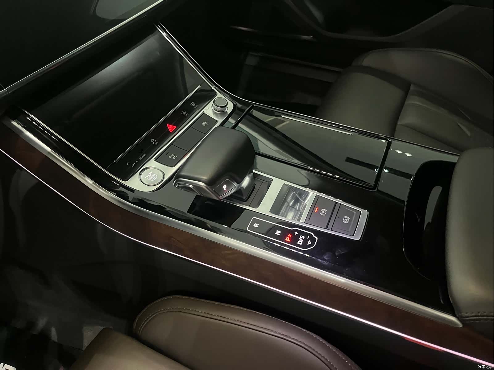Audi A8L, 2018 7