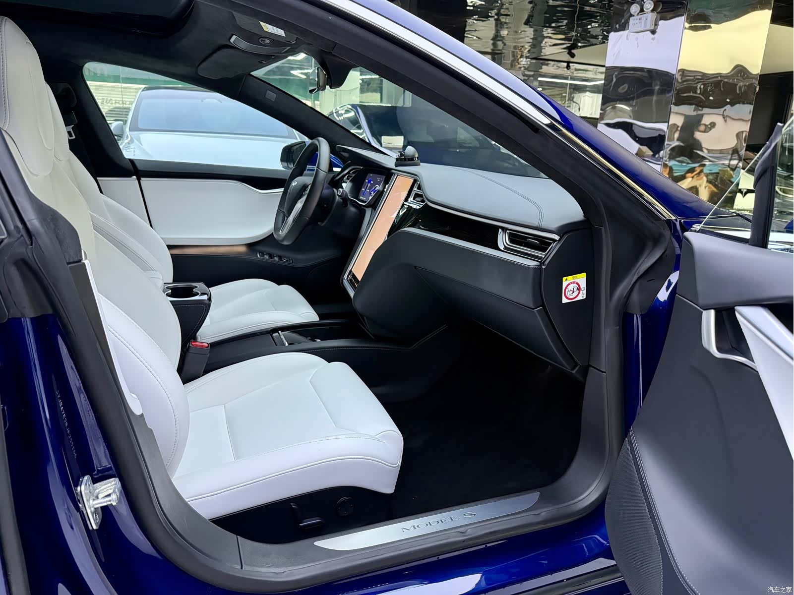 Tesla Model S, 2018 10