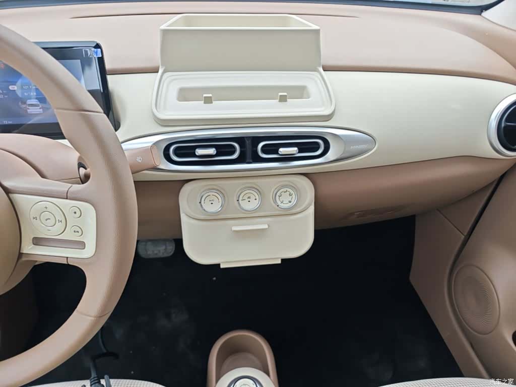 Wuling MINIEV, 2025 13