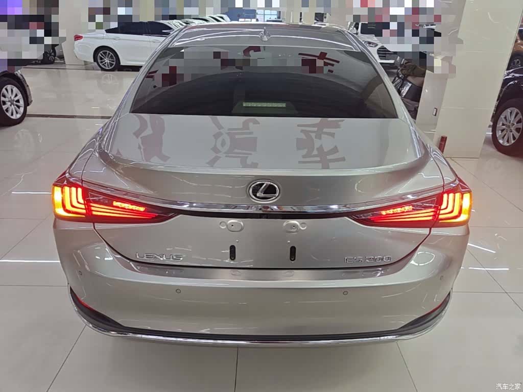 Lexus ES, 2023 6
