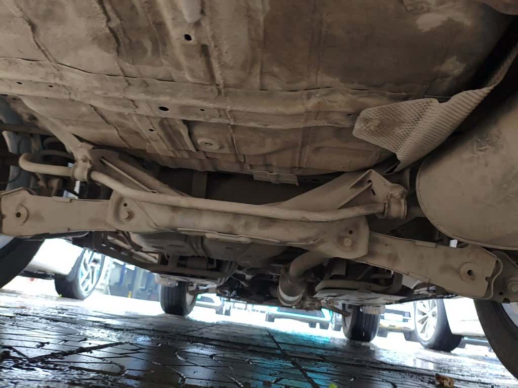 DongFeng AX7, 2018 24